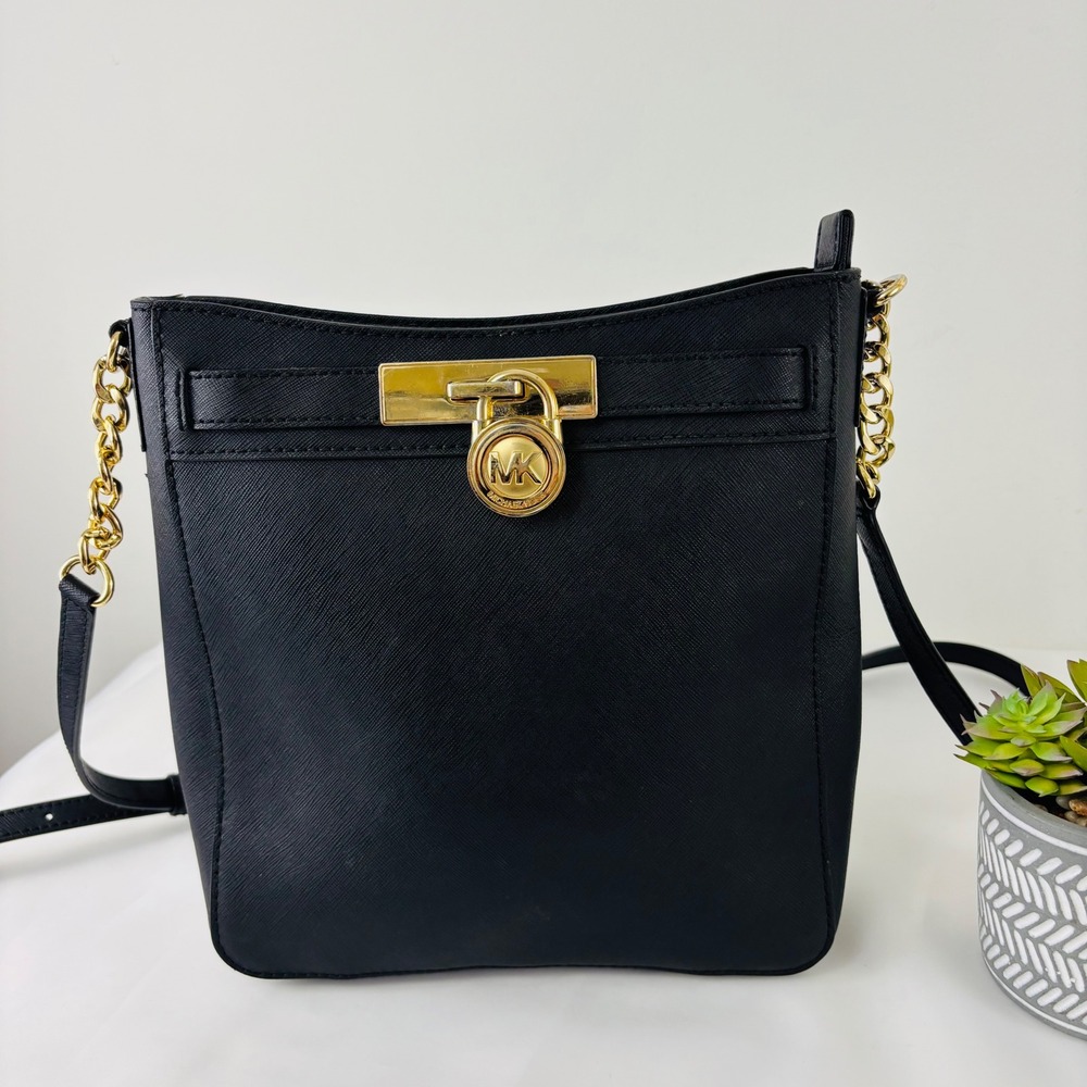 Micheal Kors Black Hamilton Traveler Leather Messenger Crossbody Bag